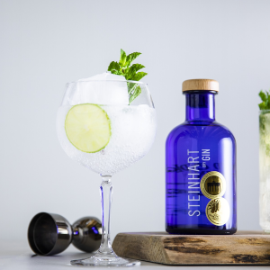 Product image for Steinhart Gin Blue Apothecary Bottle
