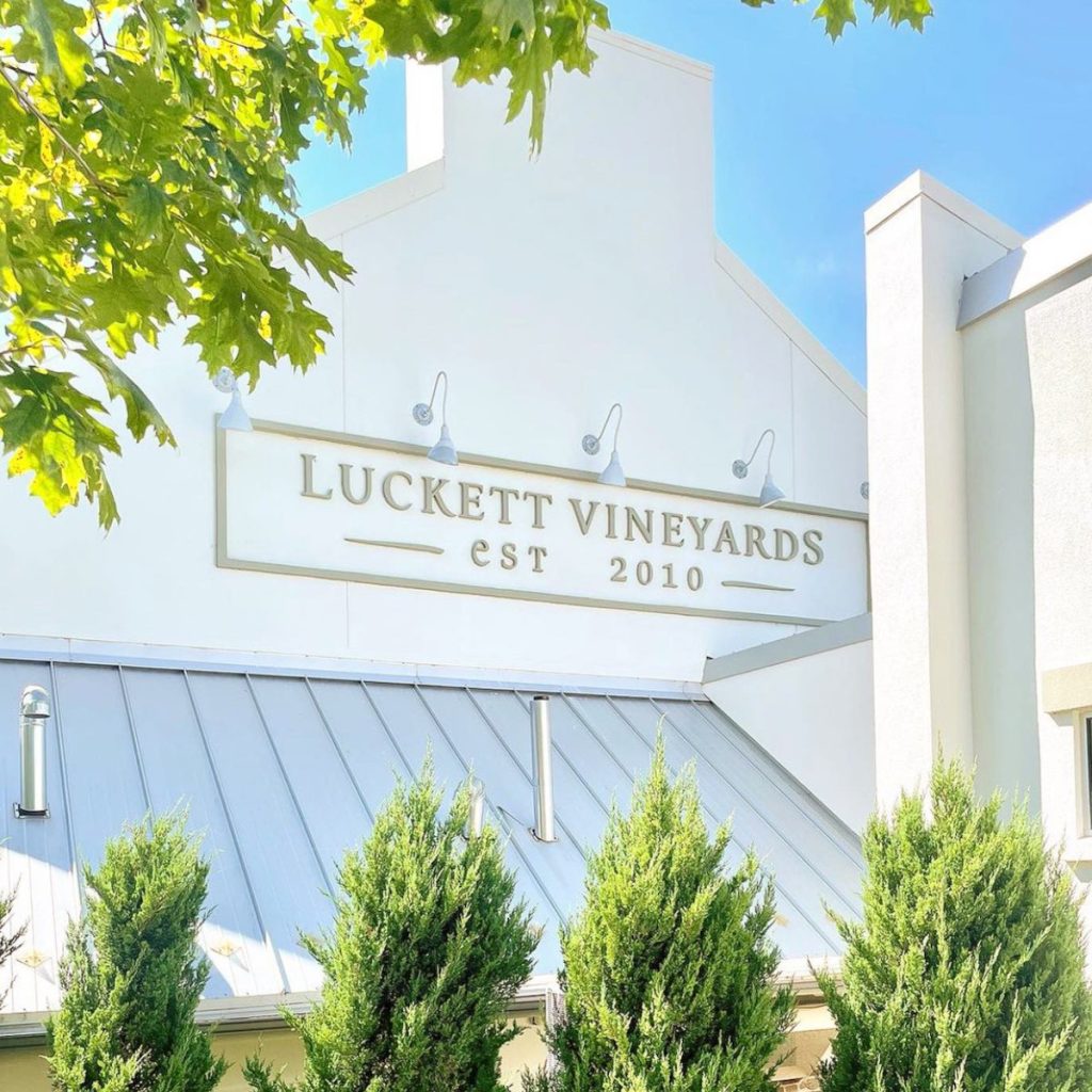 Product image for Luckett Phone Box White