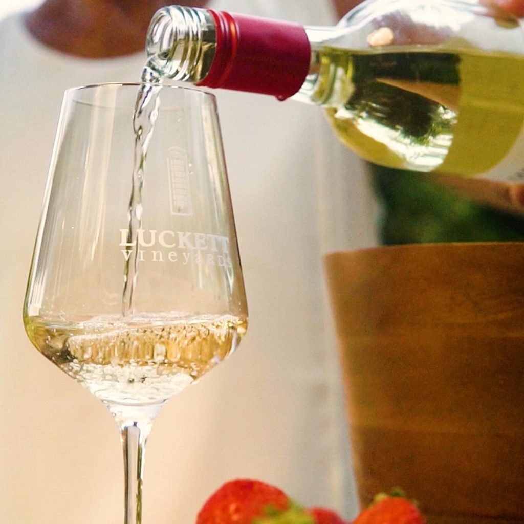 Product image for Luckett Phone Box White