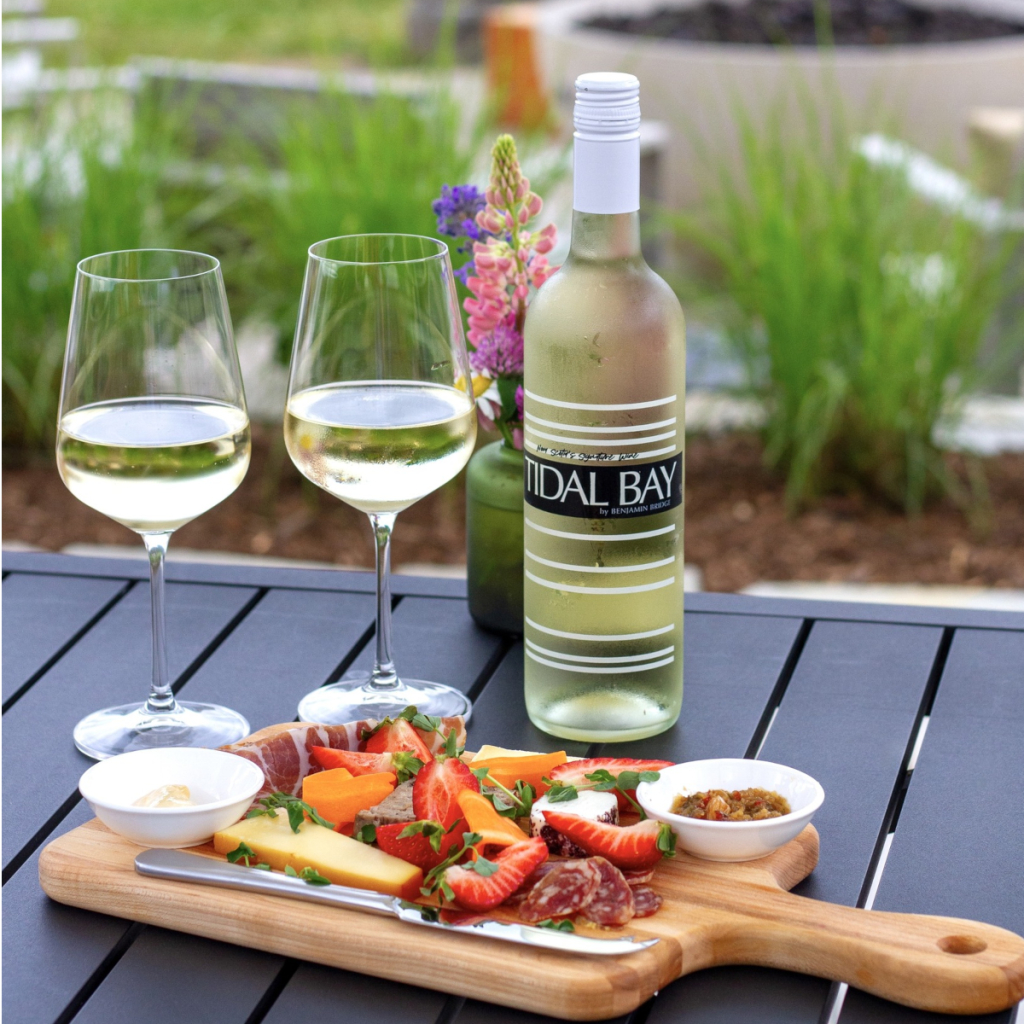 Product image for Benjamin Bridge Tidal Bay