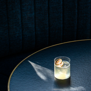 Product image for Dolin Vermouth Comoz Blanc