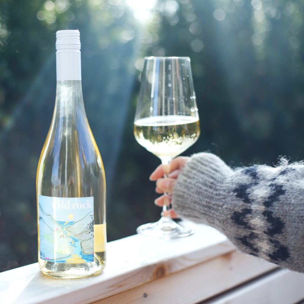 Product image for Benjamin Bridge Wild Rock White