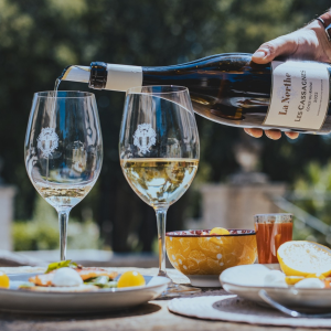 Product image for La Nerthe Les Cassagnes Cote du Rhone Blanc