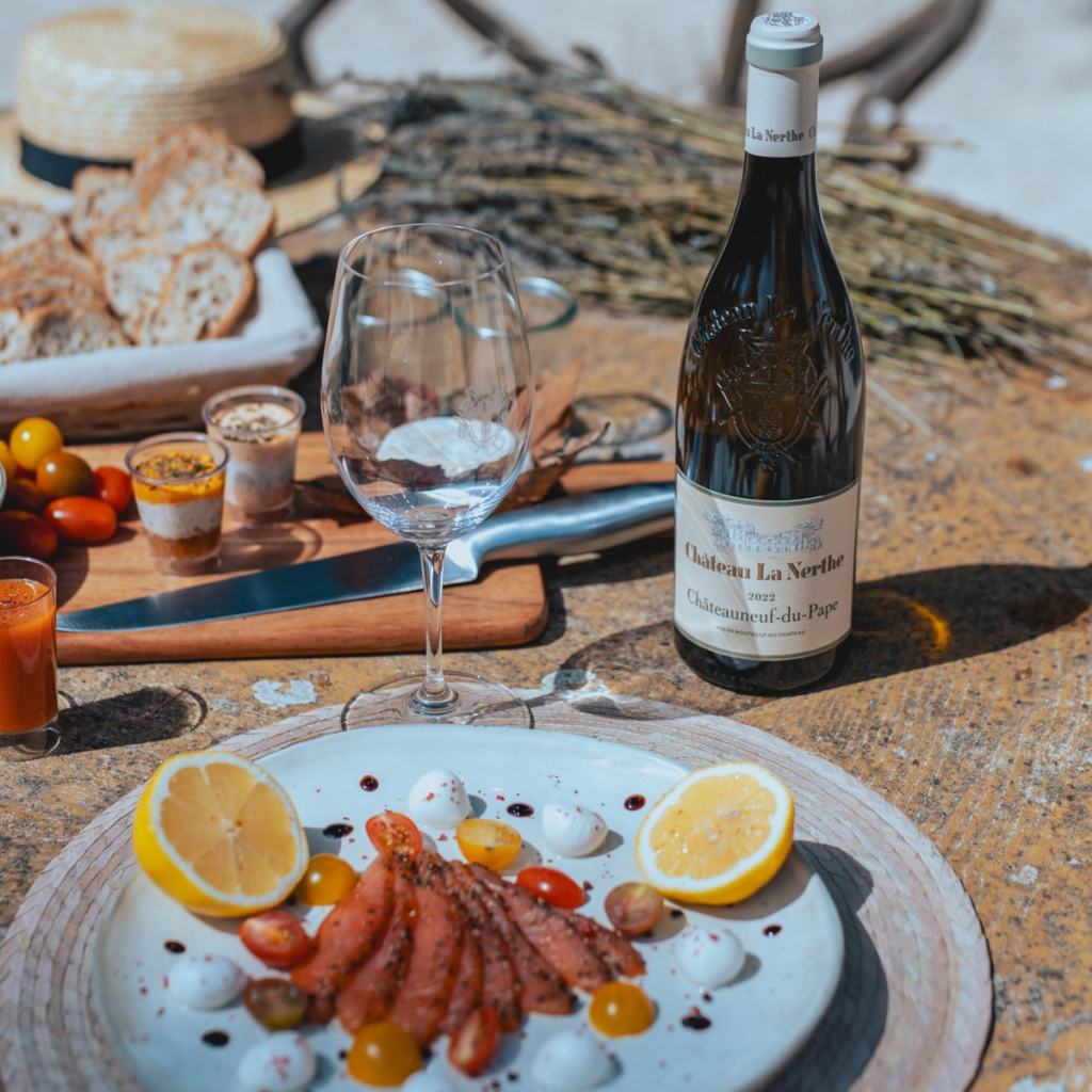 Product image for Chateau La Nerthe Châteauneuf du Pape Blanc